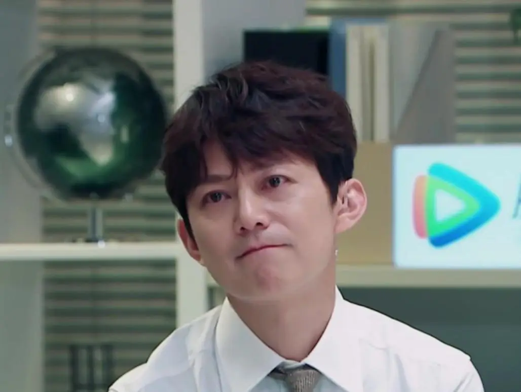 何炅回应衰老焦虑：准备再干三四十年_何炅变老_何炅中年困境