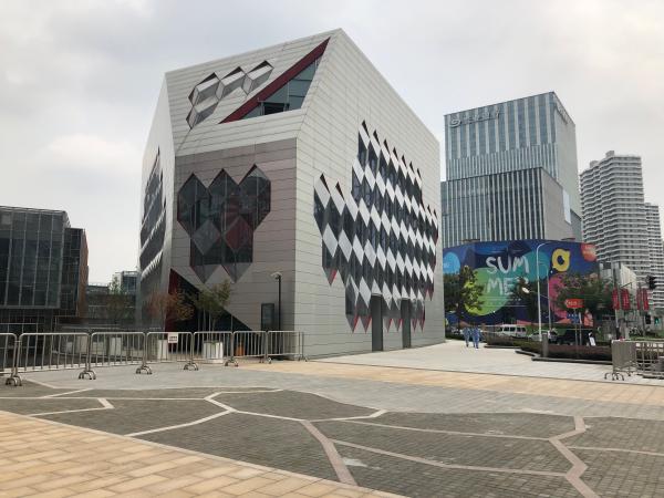 上海再开一家市内免税店：大陆护照暂无法购买，需在机场提货