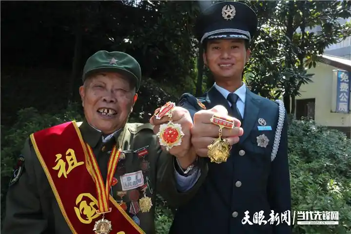 91岁老兵开国大典阅兵_阅兵时敬礼的老兵曾在开国大典站岗_参加成都会战解放海南岛老兵
