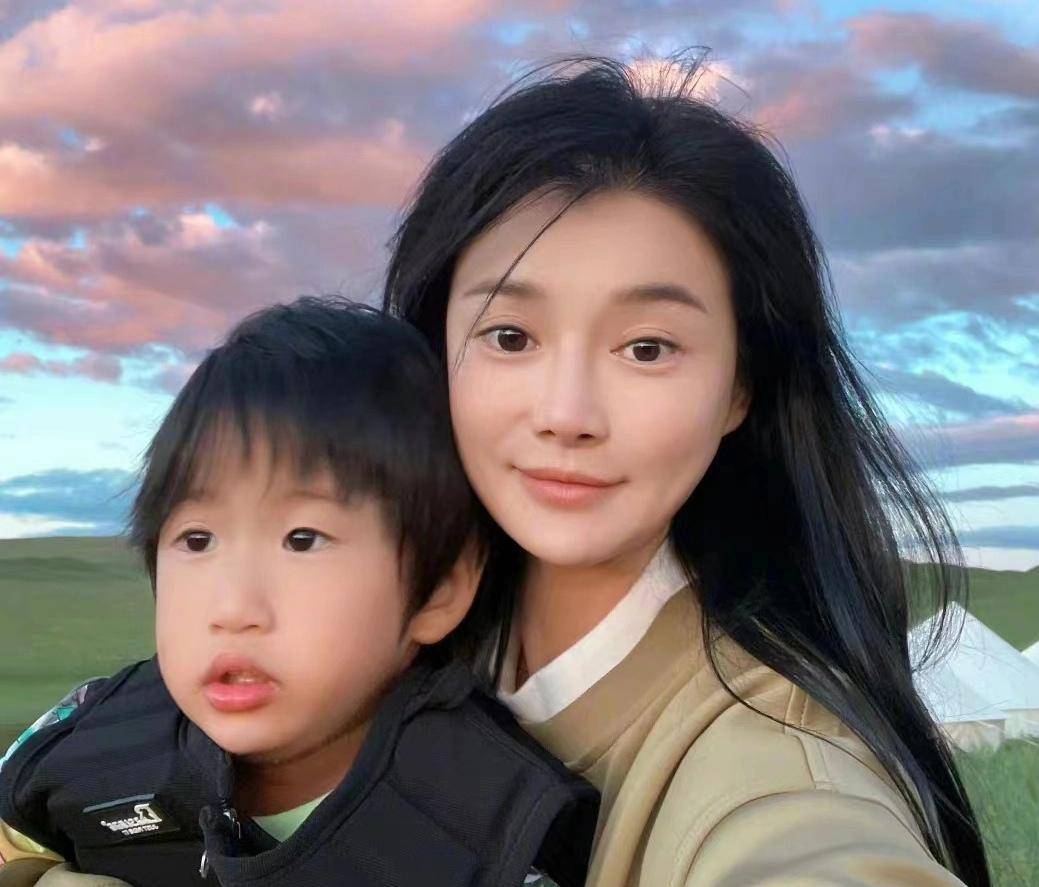 冉莹颖被多少人干过_冉莹颖邹市明爱情故事_冉莹颖23次分手经历