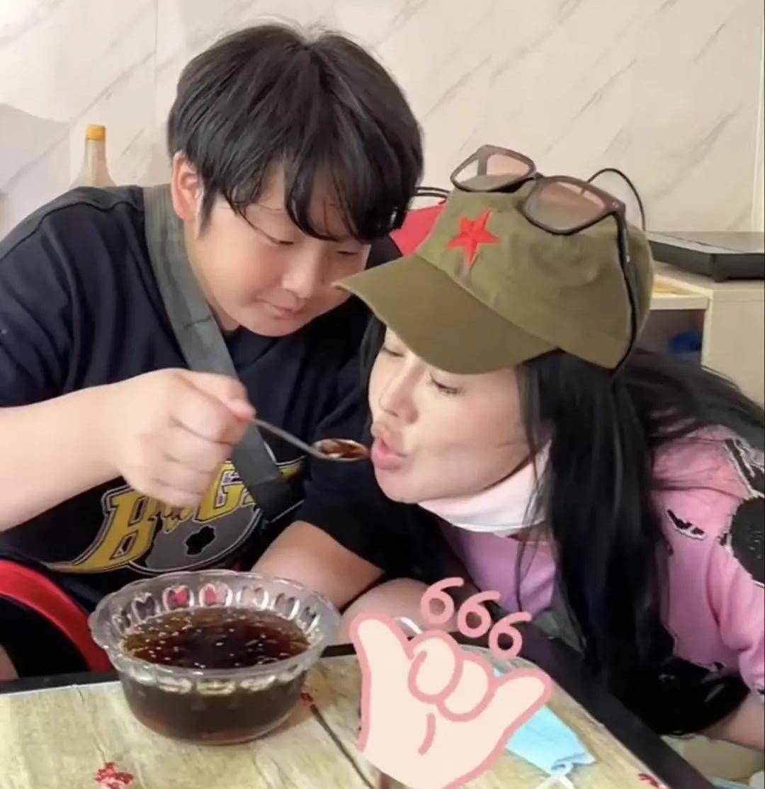 冉莹颖邹市明爱情故事_冉莹颖23次分手经历_冉莹颖被多少人干过