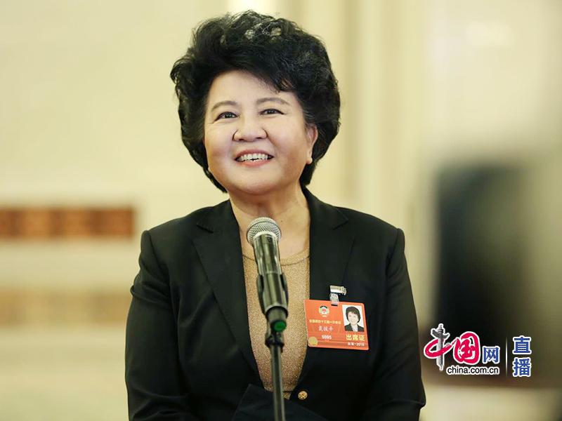 国侨办主任裘援平 华侨华人贡献 诋毁问题_两会教育部长发言视频_2018年全国两会部长通道 教育部长陈宝生 三点半放学难题 解决方案