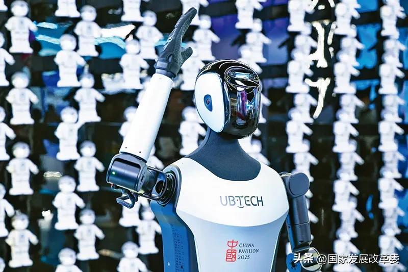 中国民营经济占比2025_推动民营经济健康发展_民营经济发展高质量