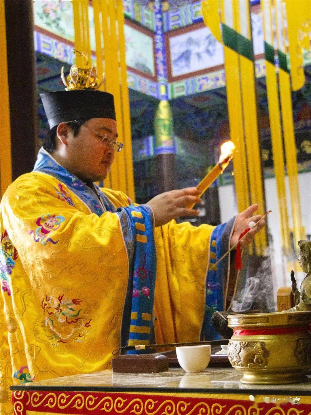 财神土地公公士地奶奶_太上老君土地神_福德正神财神