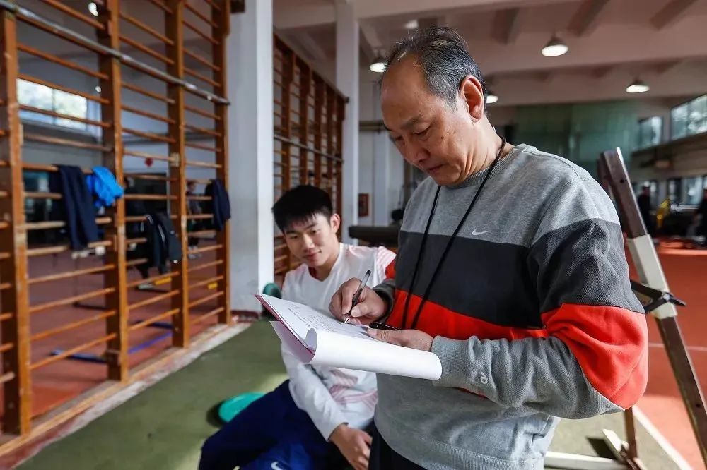 孙海平刘翔师徒关系_刘翔孙海平培养田径人才_孙海平刘翔的事例