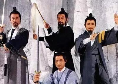 笑傲江湖哪个职业pk厉害_少林四大神僧实力分析_金庸十大四人组合排名