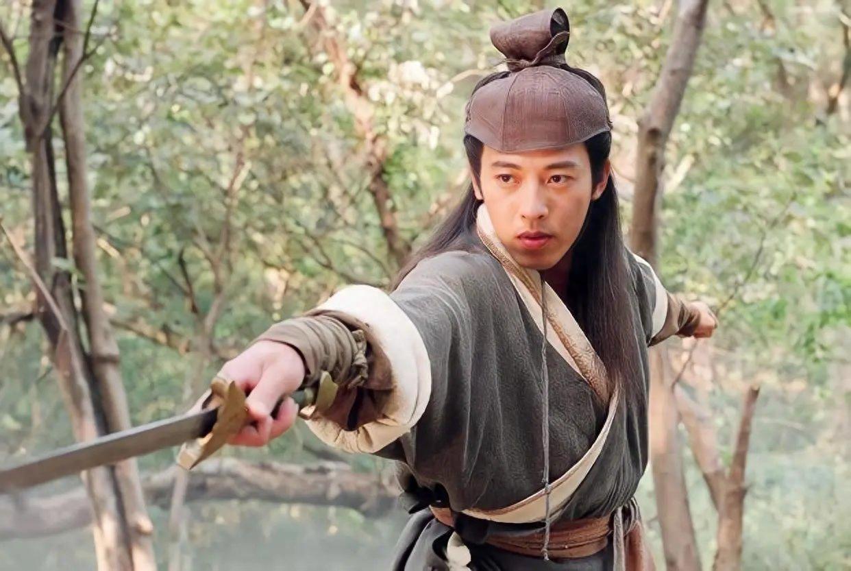 唯一能破独孤九剑的高手是谁？秒杀令狐冲，风清扬也没有半点胜算