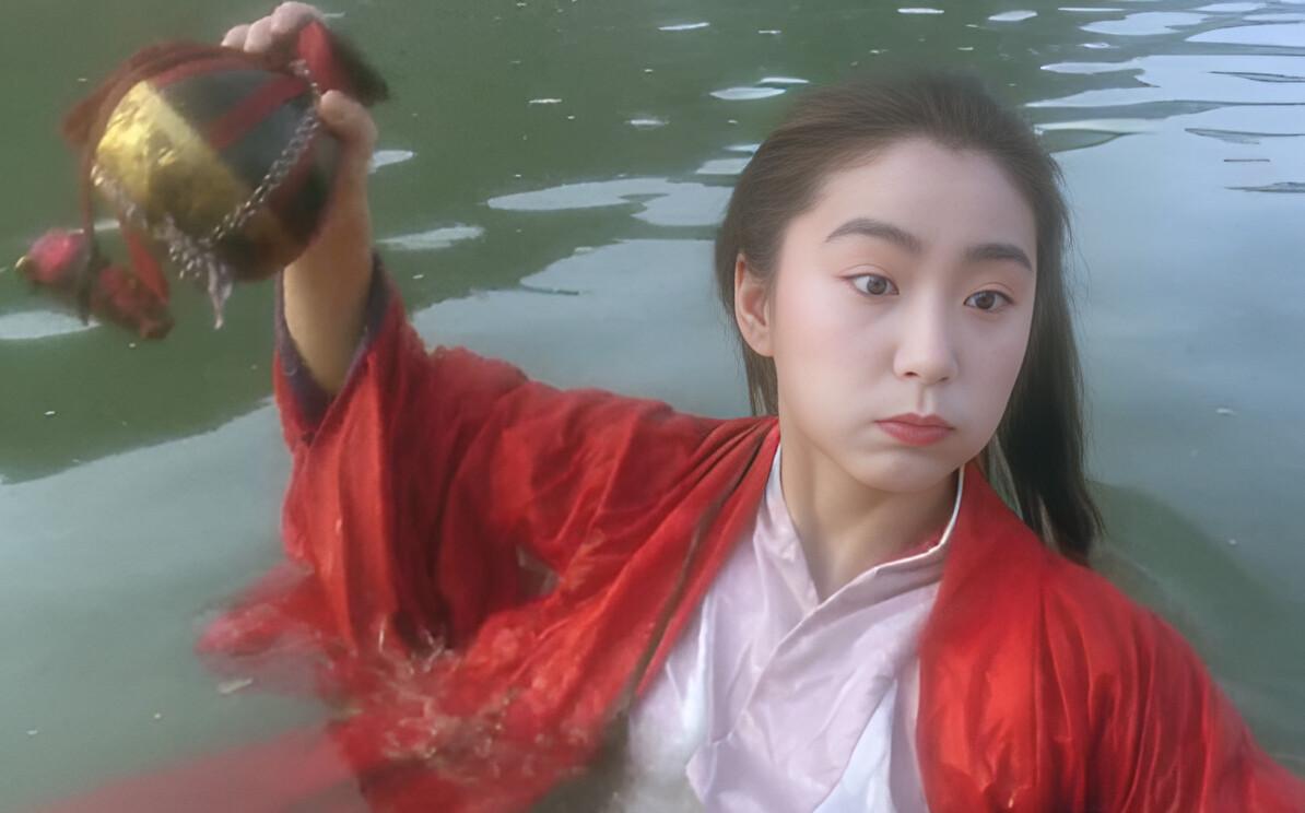金庸主角落魄成长_笑傲江湖哪个职业pk厉害_独孤九剑破解东方不败