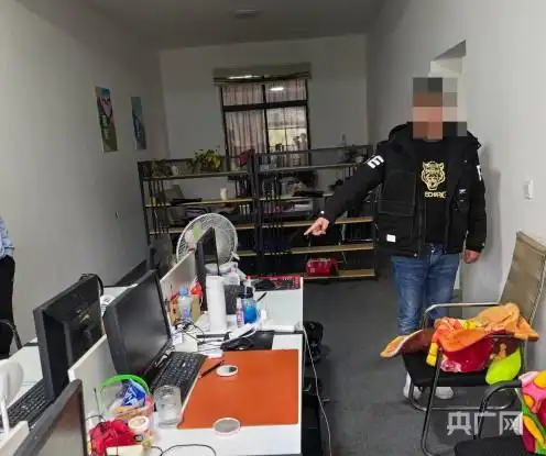 黑客攻击公民个人信息案_厦门市公安局破获侵犯公民个人信息案_网络安全法个人信息