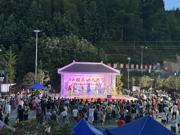 桂东荣获中国最佳生态旅游示范县称号 新华网_桂东中药材种植 国家地理标志证明商标 桂东康养避暑旅游