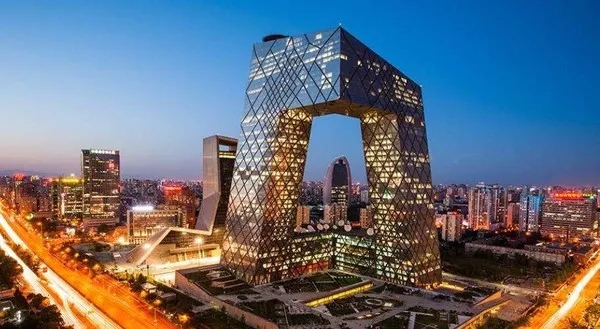 新闻联播新媒体创新_新闻主持人_主播说联播节目形式创新