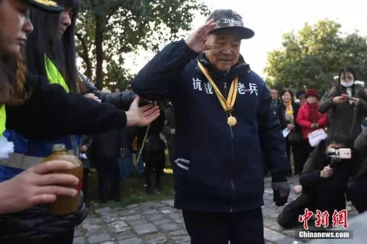 南京大屠杀死难者国家公祭日_侵华日军南京大屠杀遇难同胞纪念馆直播_中央13新闻联播12月13日南京大屠杀公祭日视频