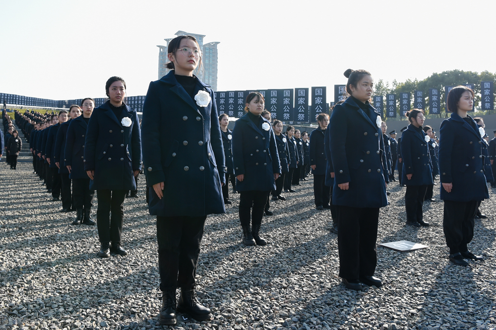 南京大屠杀死难者国家公祭仪式 侵华日军南京大屠杀遇难同胞纪念馆 第八个南京大屠杀死难者国家公祭日_中央13新闻联播12月13日南京大屠杀公祭日视频