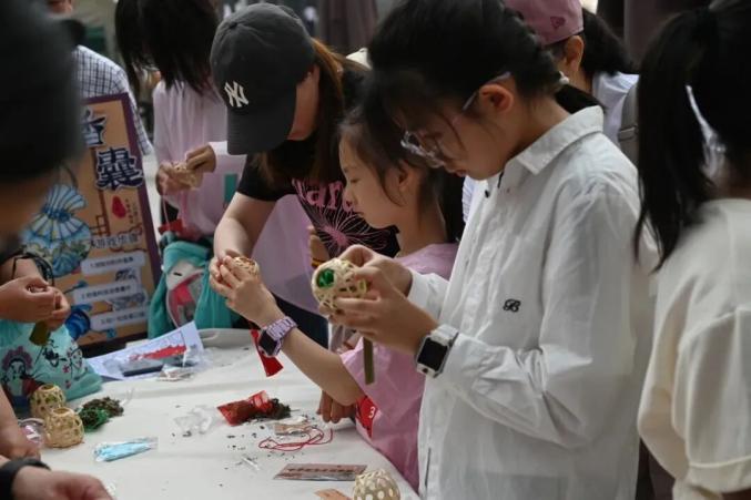 铸牢中华民族共同体意识_中华民族共同体形成基础_中华民族的文化根脉