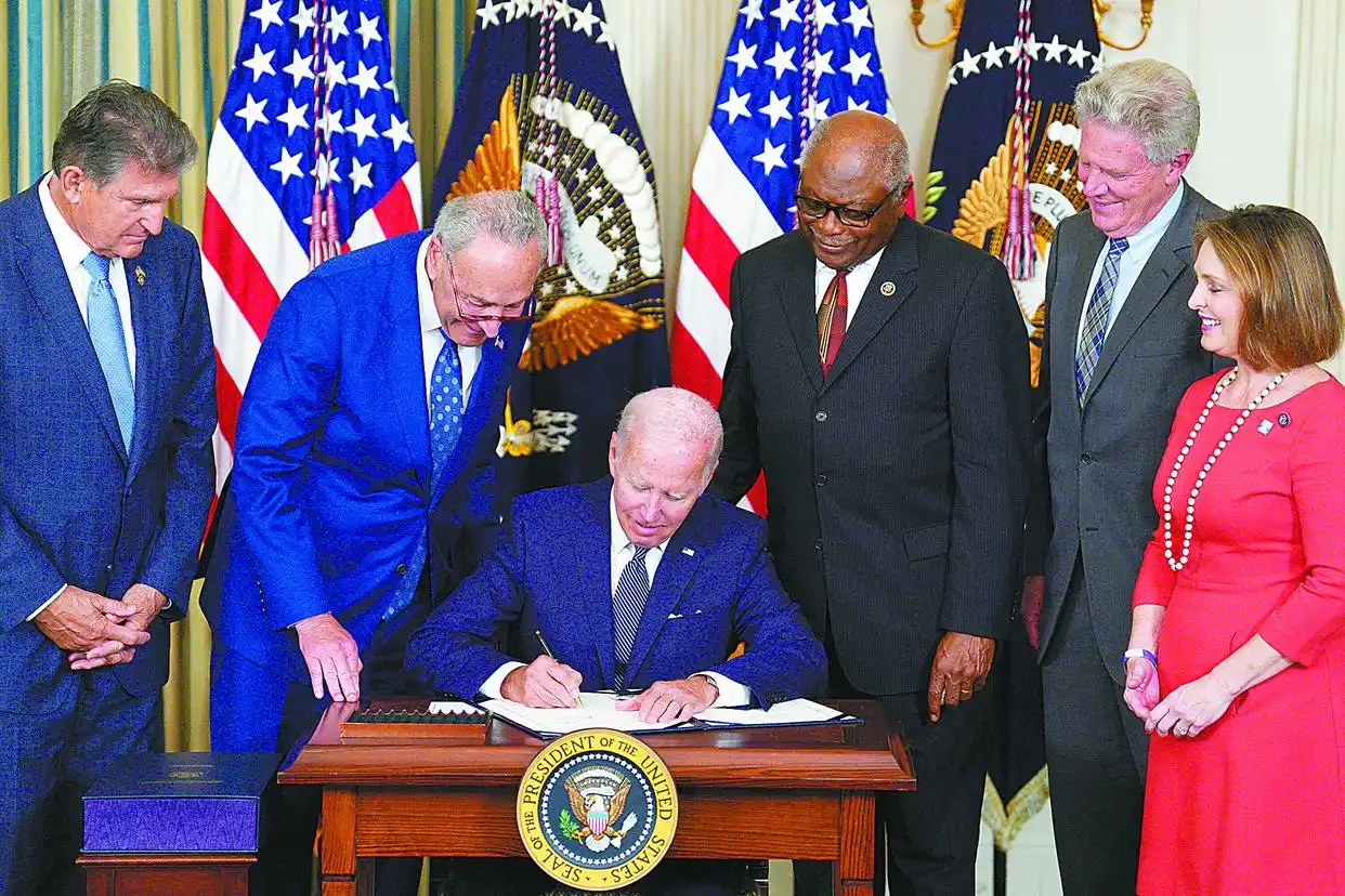 俄乌冲突影响深远_十大新闻事件_2022年环球时报十大新闻