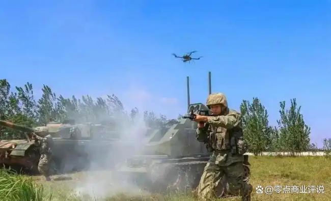 登陆演练机器狗无人机当先锋 展现人机协同新战力