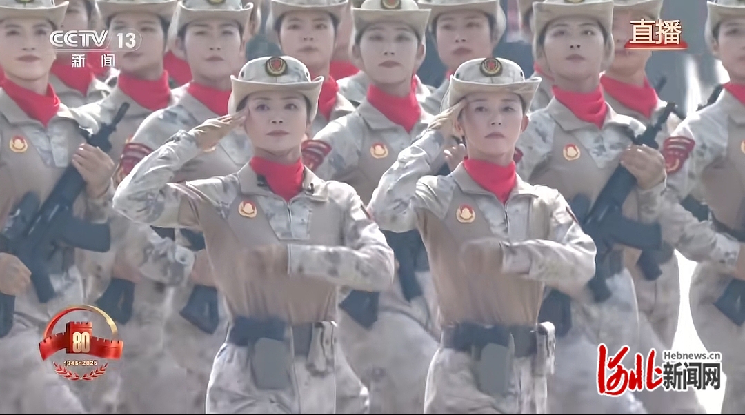 纵览原创｜又美又飒的女民兵方队刷屏，领队是河北姑娘！父亲：她是“零基础”，训练时膝盖脚踝都肿了但一直坚持