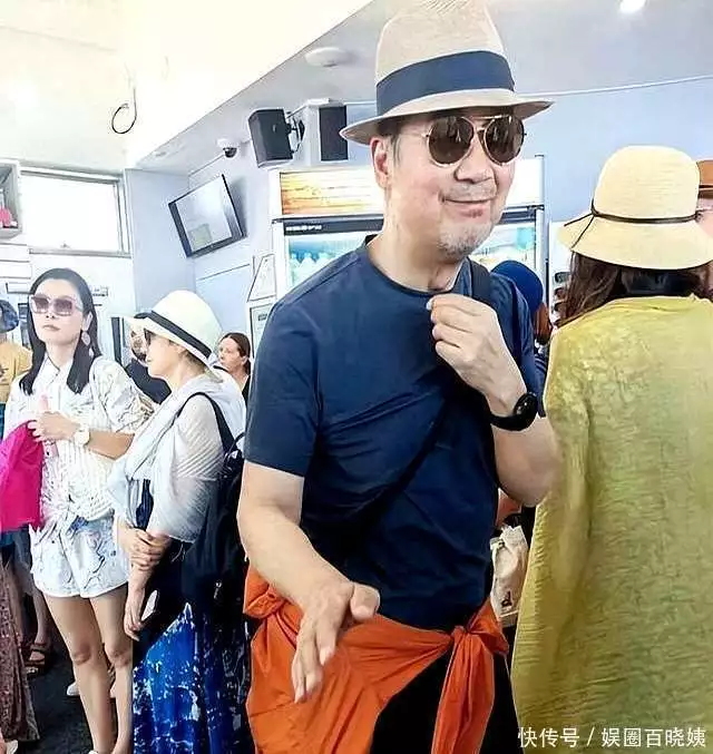 张国立与前妻_邓婕不生娃嫁给张国立原因_张国立前妻罗秀春条件