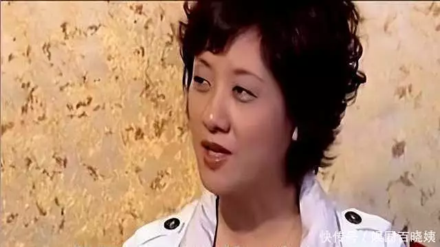 张国立与前妻_邓婕不生娃嫁给张国立原因_张国立前妻罗秀春条件