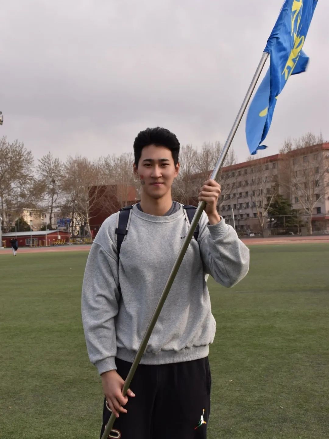 校运会通讯稿接力运动员_新生运动会田径比赛故事_北京大学2021级本科生新生运动会