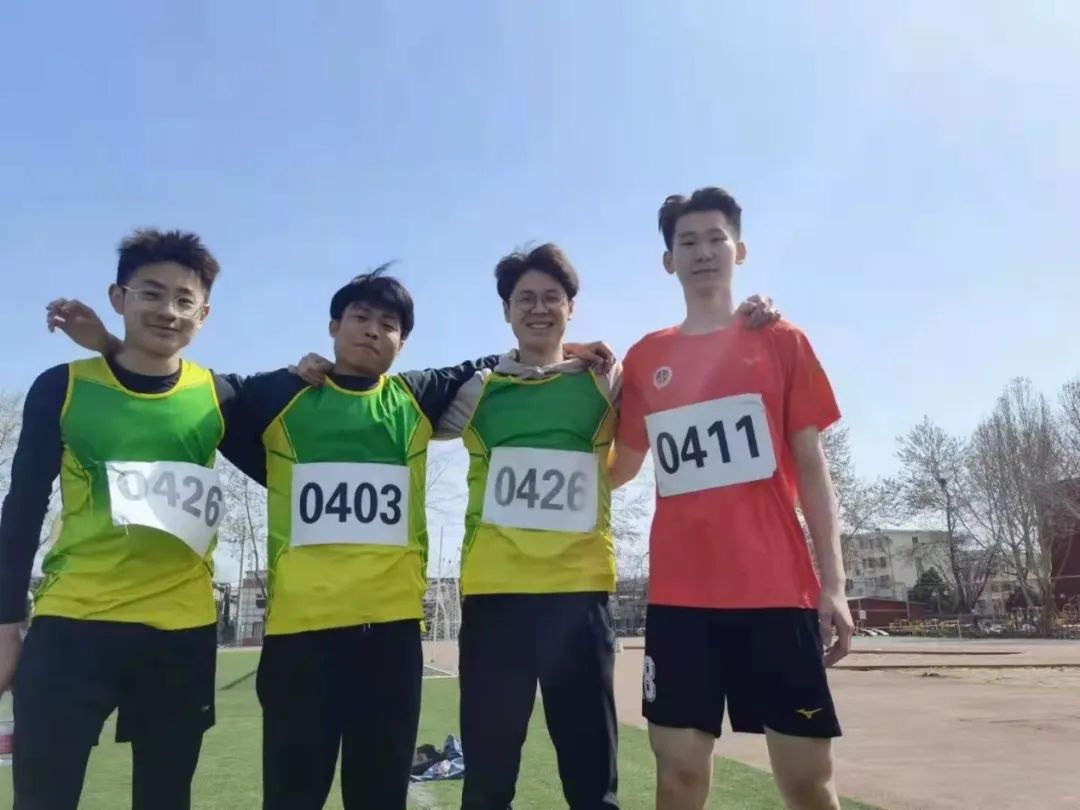 校运会通讯稿接力运动员_新生运动会田径比赛故事_北京大学2021级本科生新生运动会