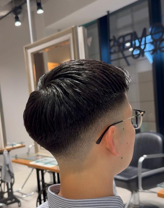 商务渐变短发_渐变发型_男生娃娃脸适合什么发型