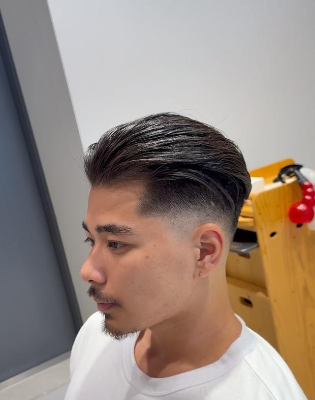 渐变发型_男生娃娃脸适合什么发型_商务渐变短发