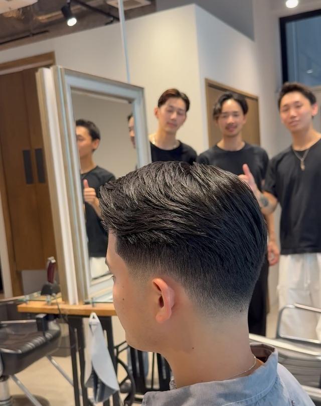 渐变发型_男生娃娃脸适合什么发型_商务渐变短发