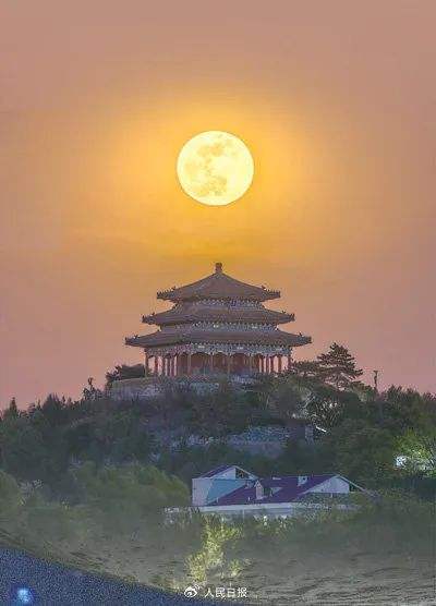 太阳耀斑X4.5级_日冕物质抛射CME影响地球_太阳连续两次爆发耀斑 或出现极光