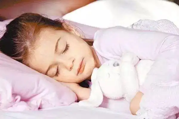 熬夜到什么程度?医生划出4条红线_熬夜危害_补觉恢复