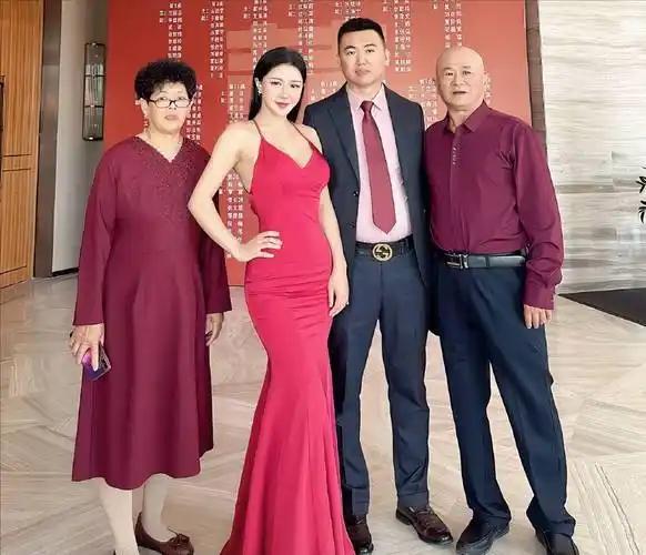张暖雅全婐照片图bt_张暖雅 香港艳星 复出新闻_张暖雅 42岁 婚后生活