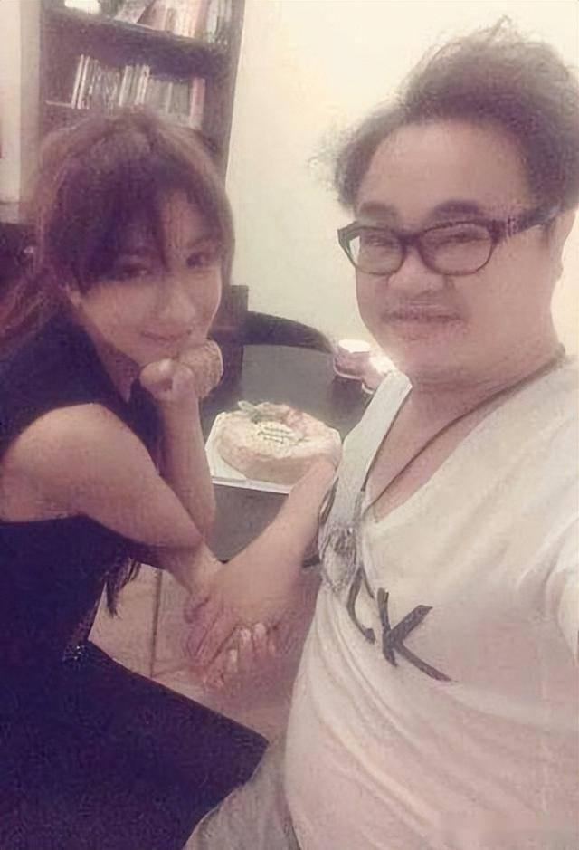 张暖雅离开娱乐圈选择农村生活_张暖雅嫁给农村男子_张暖雅全婐照片图bt