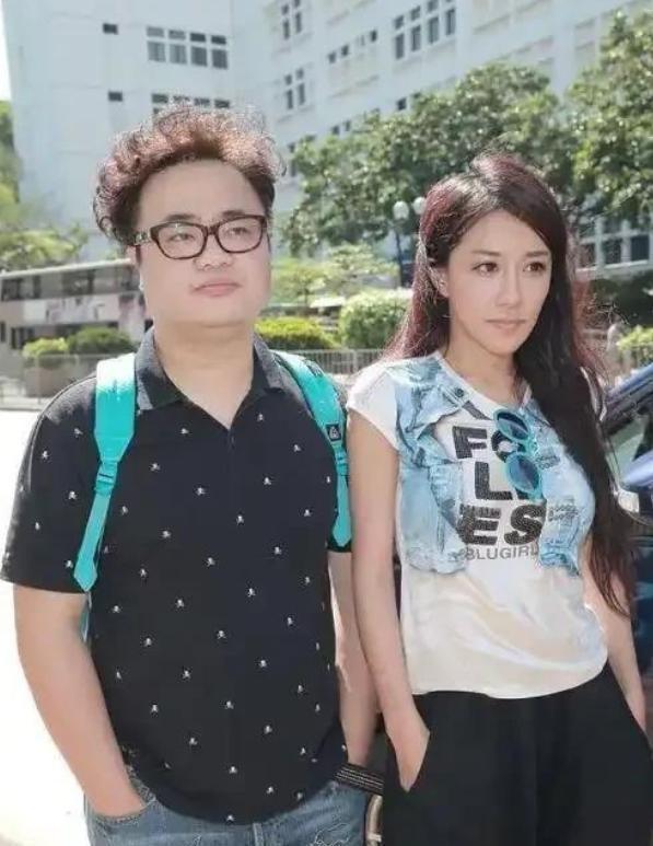 张暖雅离开娱乐圈选择农村生活_张暖雅全婐照片图bt_张暖雅嫁给农村男子