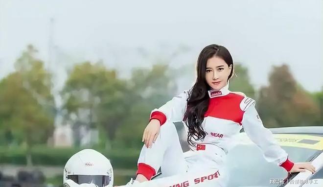 张暖雅爆出大尺度照片事件_张暖雅全婐照片图bt_张暖雅香港出道经历
