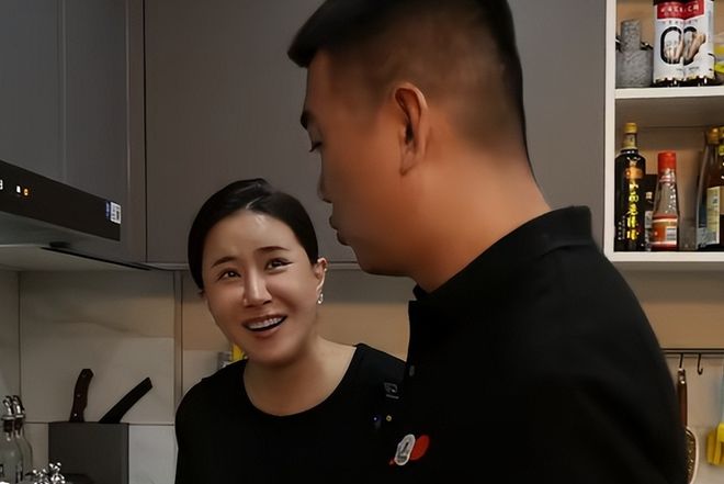 张暖雅全婐照片图bt_香港明星低调生活_港星张暖雅农村婚姻