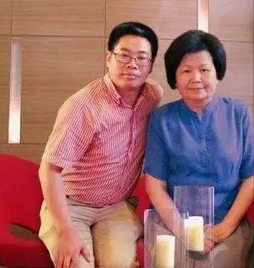 刑质斌的丈夫 邓仆方_邢质斌 央视一姐 央视国脸