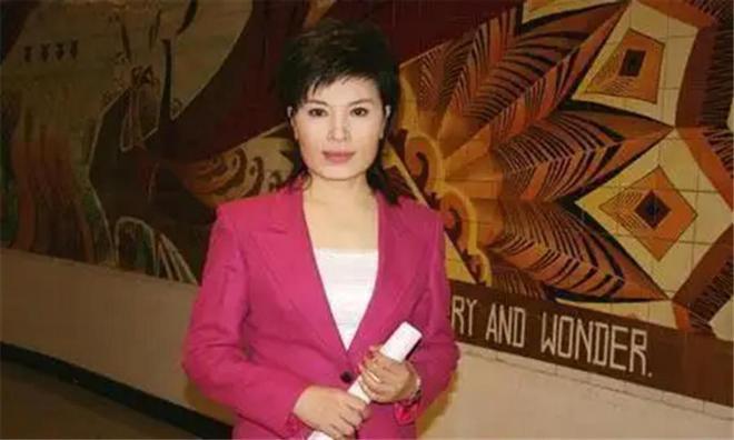 新闻播报视频_李瑞英 央视新闻联播 播报员