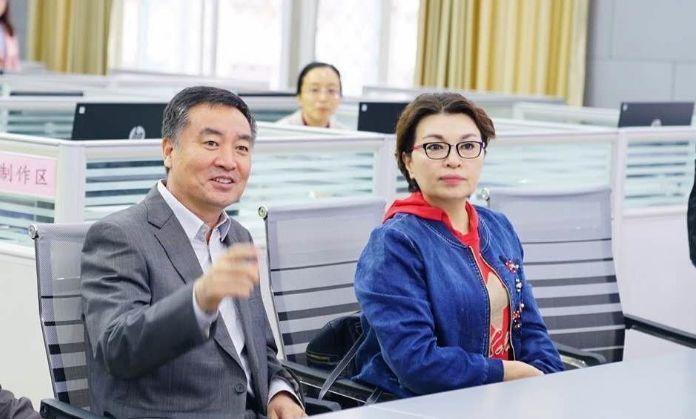 新闻播报视频_李瑞英 央视新闻联播 播报员