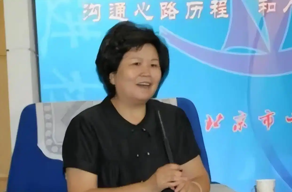 刑质斌的丈夫 邓仆方_邢质斌退休生活近况_邢质斌央视主播生涯回顾
