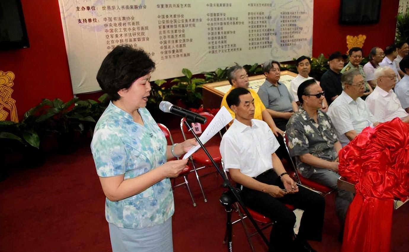刑质斌的丈夫 邓仆方_邢质斌 电视一姐 退休生活