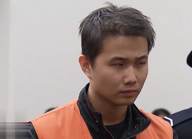 山东高材生一时想不开，冲进银行2分钟抢10万，一分未花被判10年