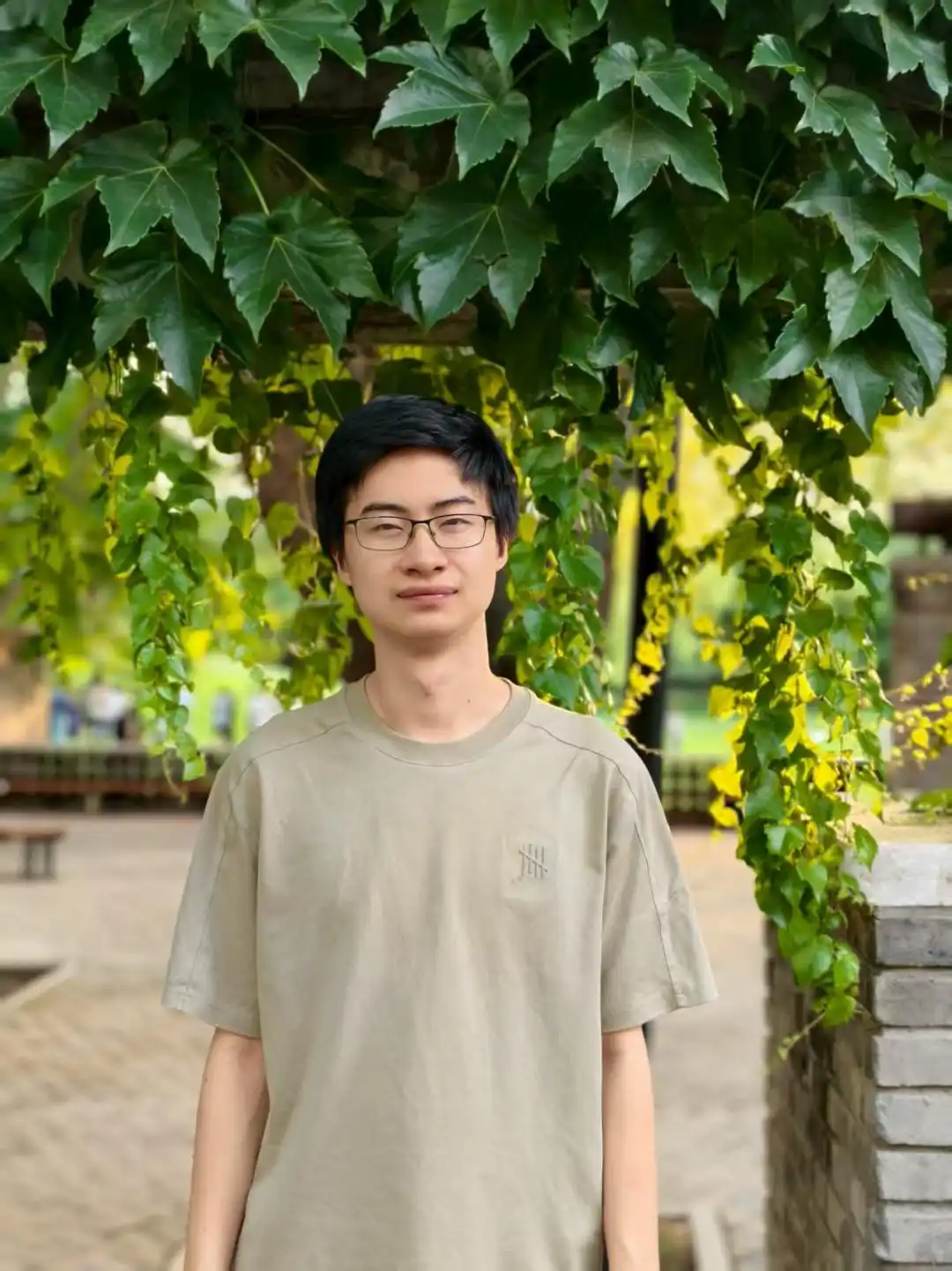  庞众望 清华大学 博士生 科研 报国 _庞众望 人民日报 文章 自信 成长 _庞众望在人民日报发文