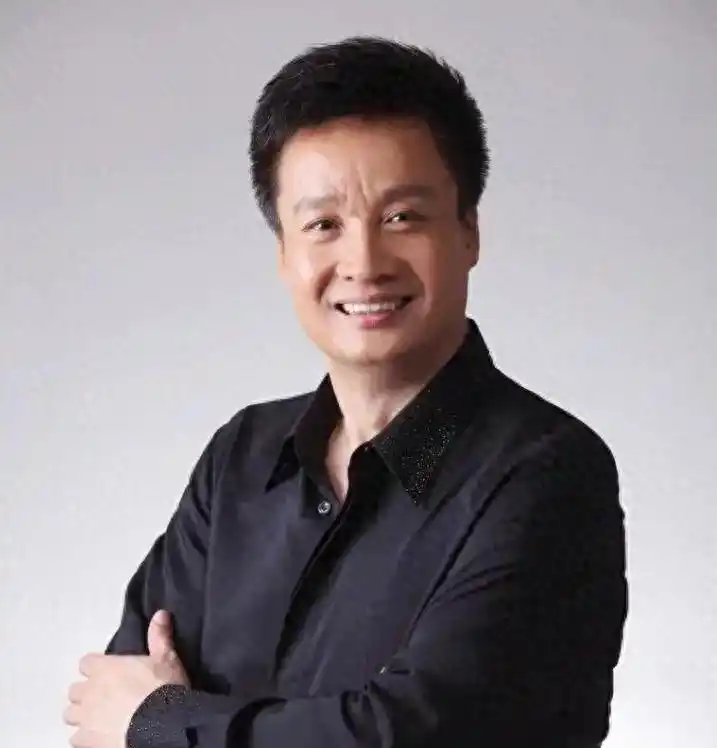 这一次，再多的名和利，也拯救不了副军级职位的阎维文