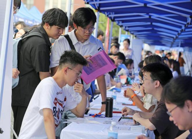 第一学历歧视_简历筛选进行中就是被刷了吗_秋招本科双非遭遇歧视