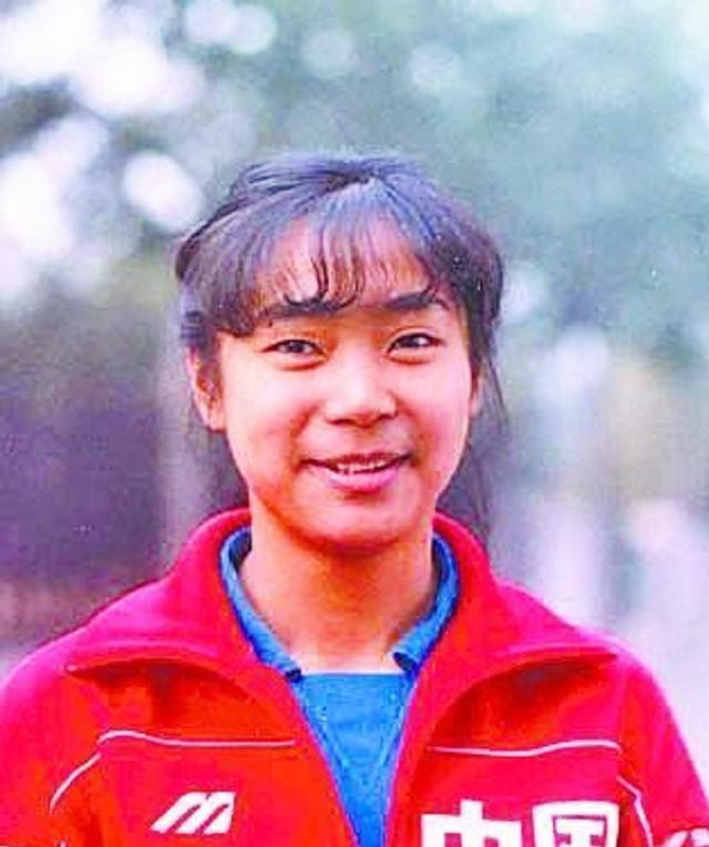 女排梁艳女儿_女排五冠王梁艳_退役经商亿万富婆梁艳