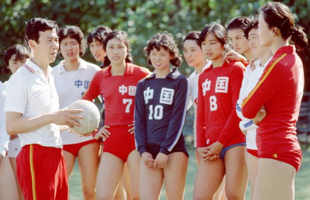 女排梁艳女儿_梁艳 排球生涯 中国女排 五连冠