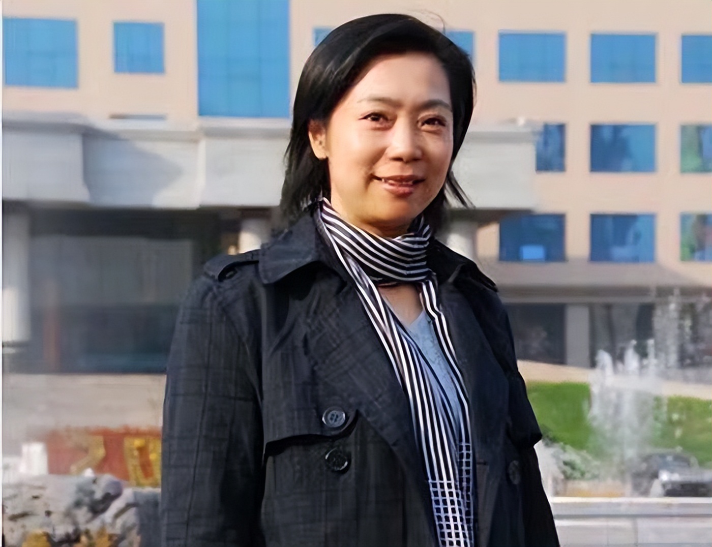 女排梁艳女儿_中国女排五连冠时期梁艳_梁艳排球生涯经历