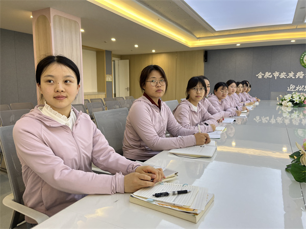 幼儿园班级新闻稿撰写培训_新闻报道培训稿_合肥市安庆路幼儿园新闻写作技巧