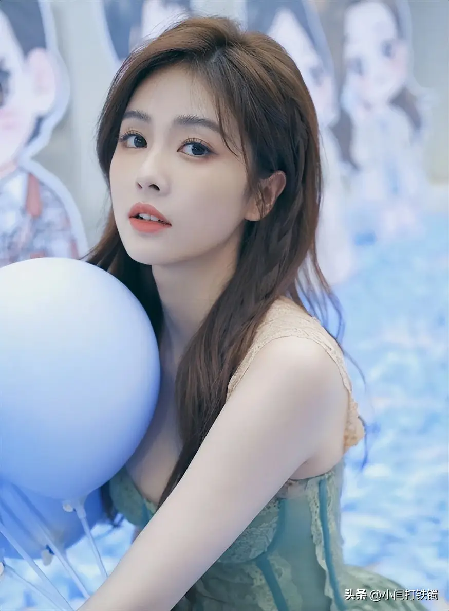 白鹿暴瘦到86斤引关注 登沸点榜_白鹿暴瘦原因分析_白鹿新剧杀青身体健康