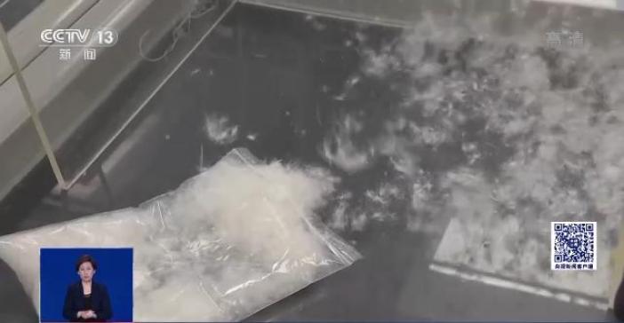 原来羽绒服不是越厚越保暖_含绒量充绒量蓬松度_羽绒服选购技巧